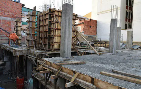 Una joven albañil muere electrocutada en obra de construcción en El Alto